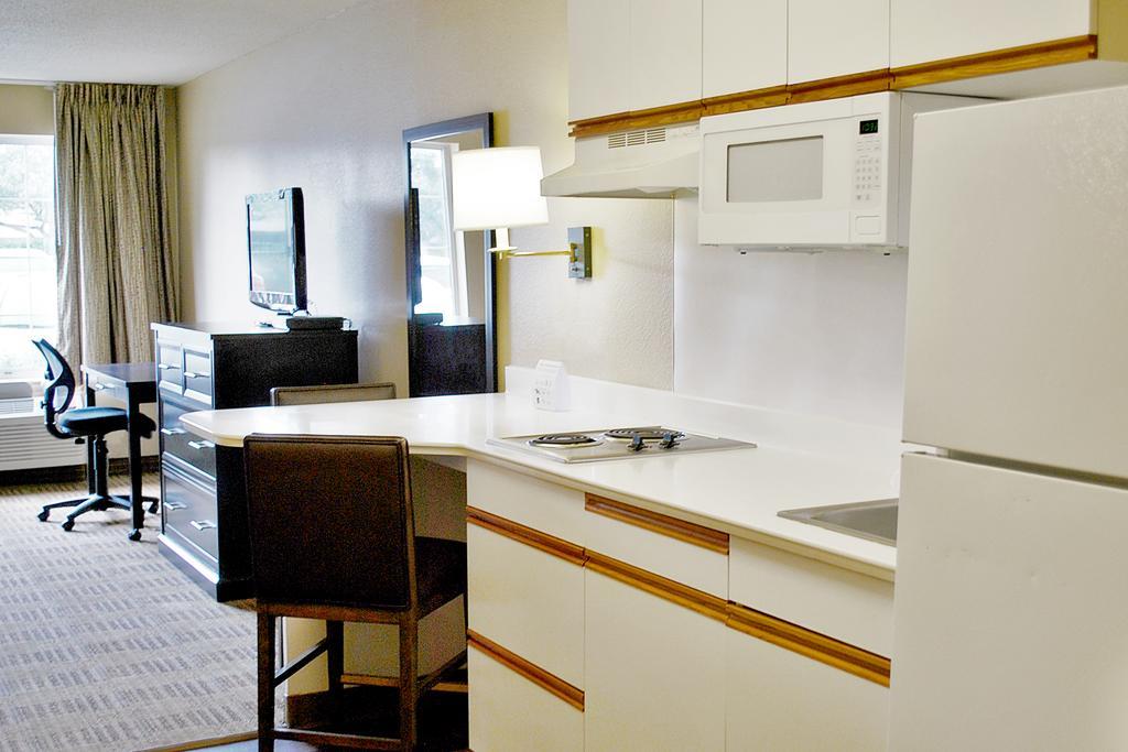 Extended Stay America Select Suites - Chicago - Westmont - Oak Brook Exterior foto